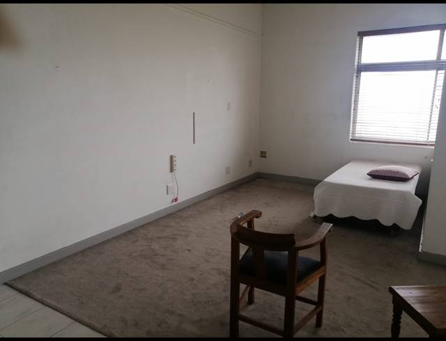0.5 BEDROOM FLAT TO LET IN NORTH BEACH